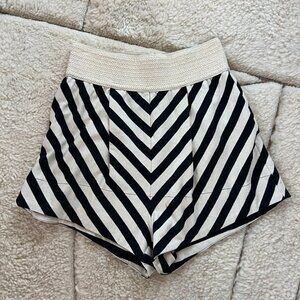 A Niemeyer | Striped Shorts